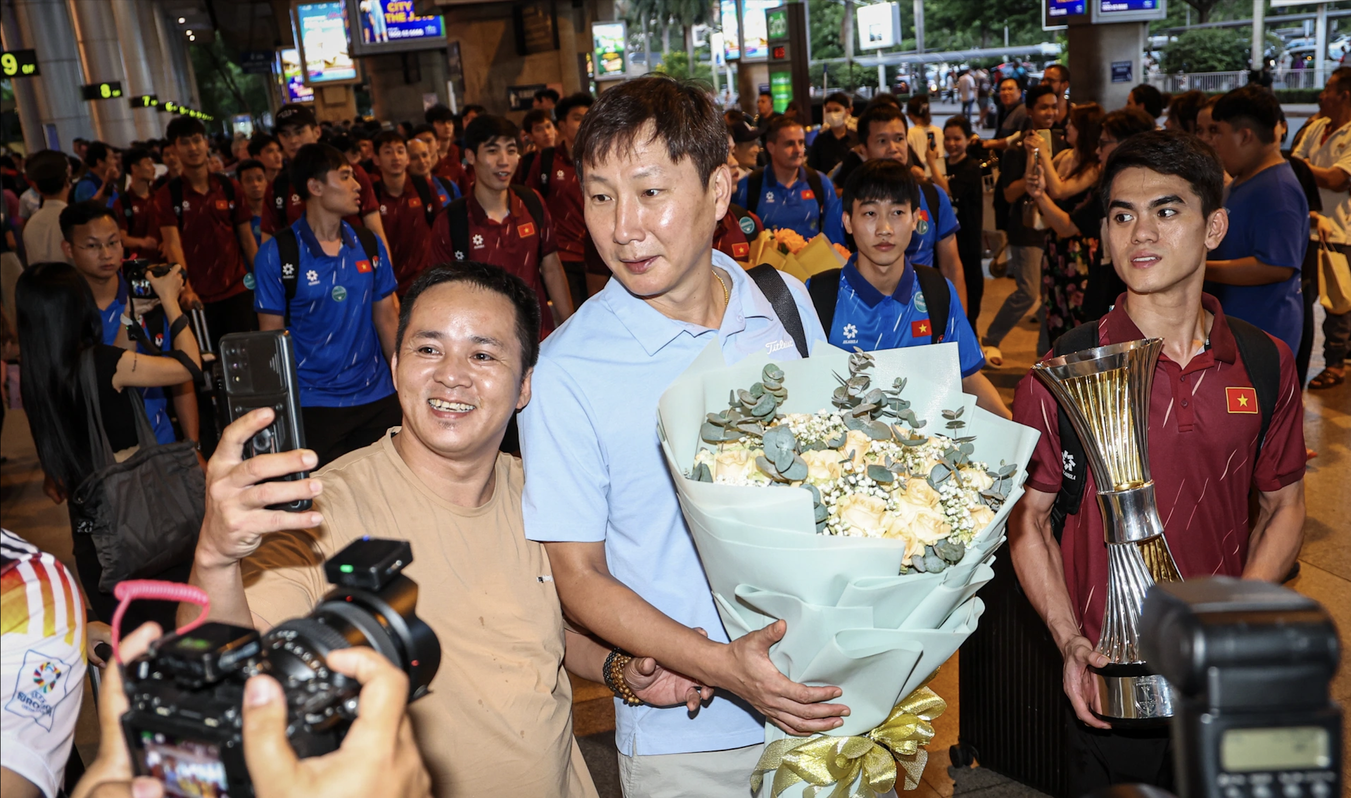 U23 Việt Nam về nước với cú “hat-trick” vô địch Đông Nam Á