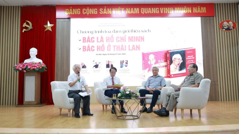 Ra mắt hai cuốn sách đặc biệt về Chủ tịch Hồ Chí Minh -0