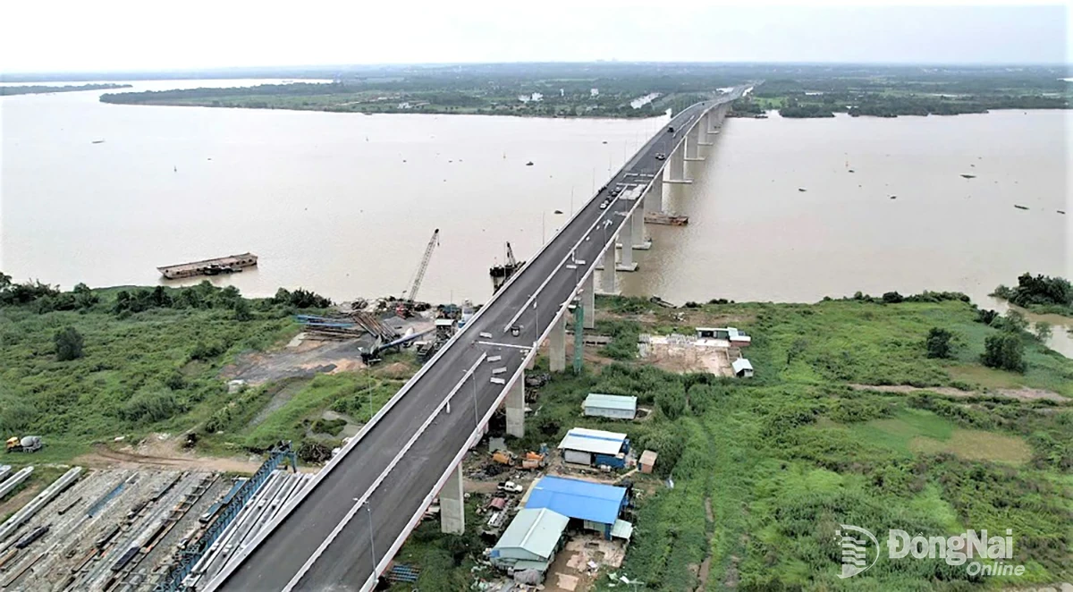 Dự án Thành phần 1A có chiều dài hơn 8km, tổng mức đầu tư gần 7 ngàn tỷ đồng. Trong đó, cầu Nhơn Trạch dài 2,6km là hạng mục quan trọng nhất của dự án. Ảnh: Phạm Tùng
