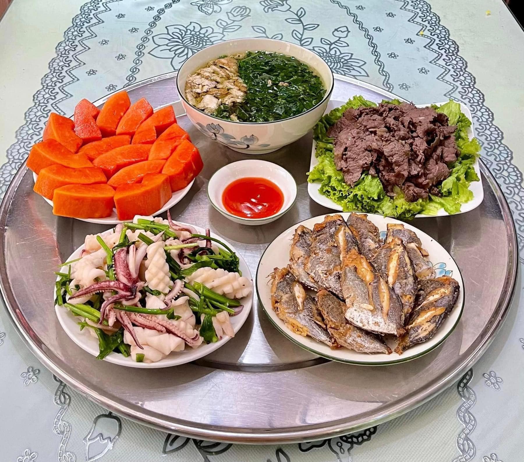 Không phải cứ ra ăn hàng là xịn, mâm cơm nhà thời 4.0 mới là lựa chọn được săn đón nhất hè này- Ảnh 31.