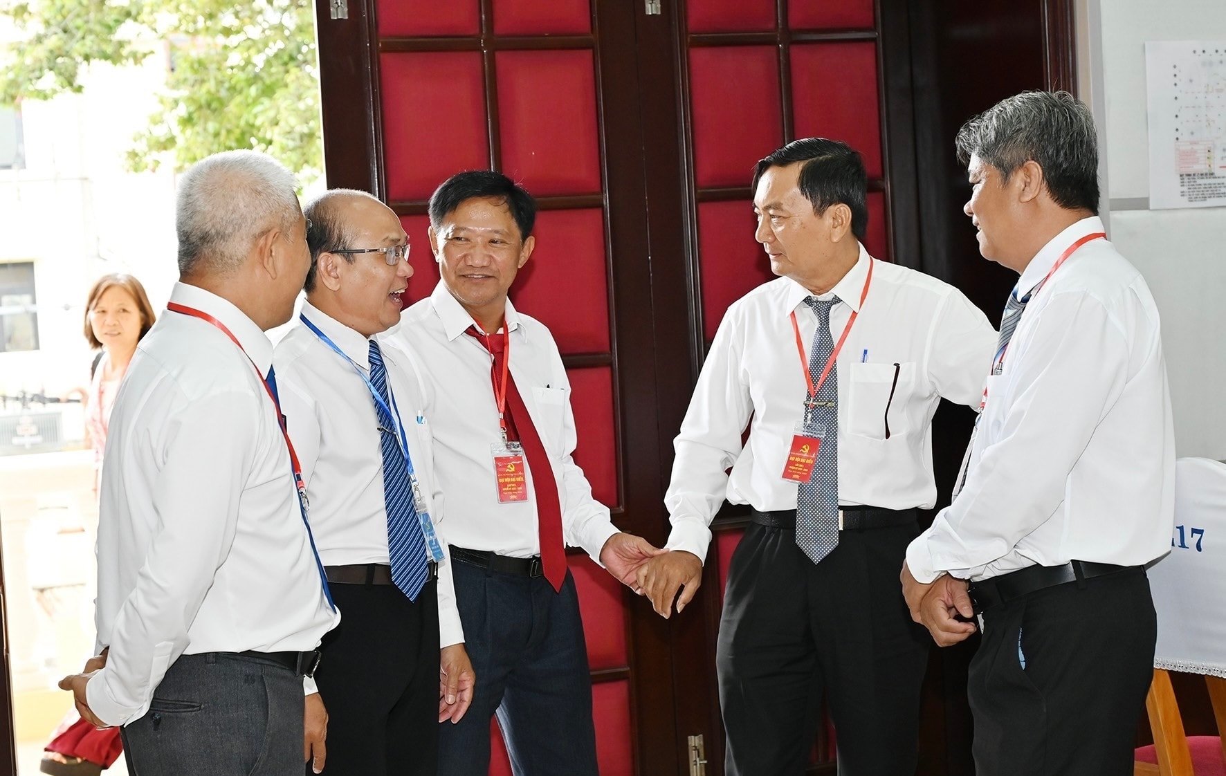 Các đại hội gặp gỡ, trao đổi ngoài lề đại hội