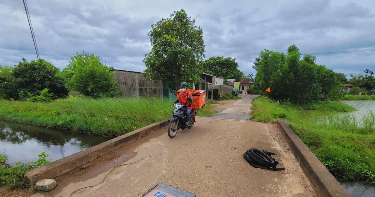 Ben Hai Commune: H8 Bridge is degraded, affecting people's lives