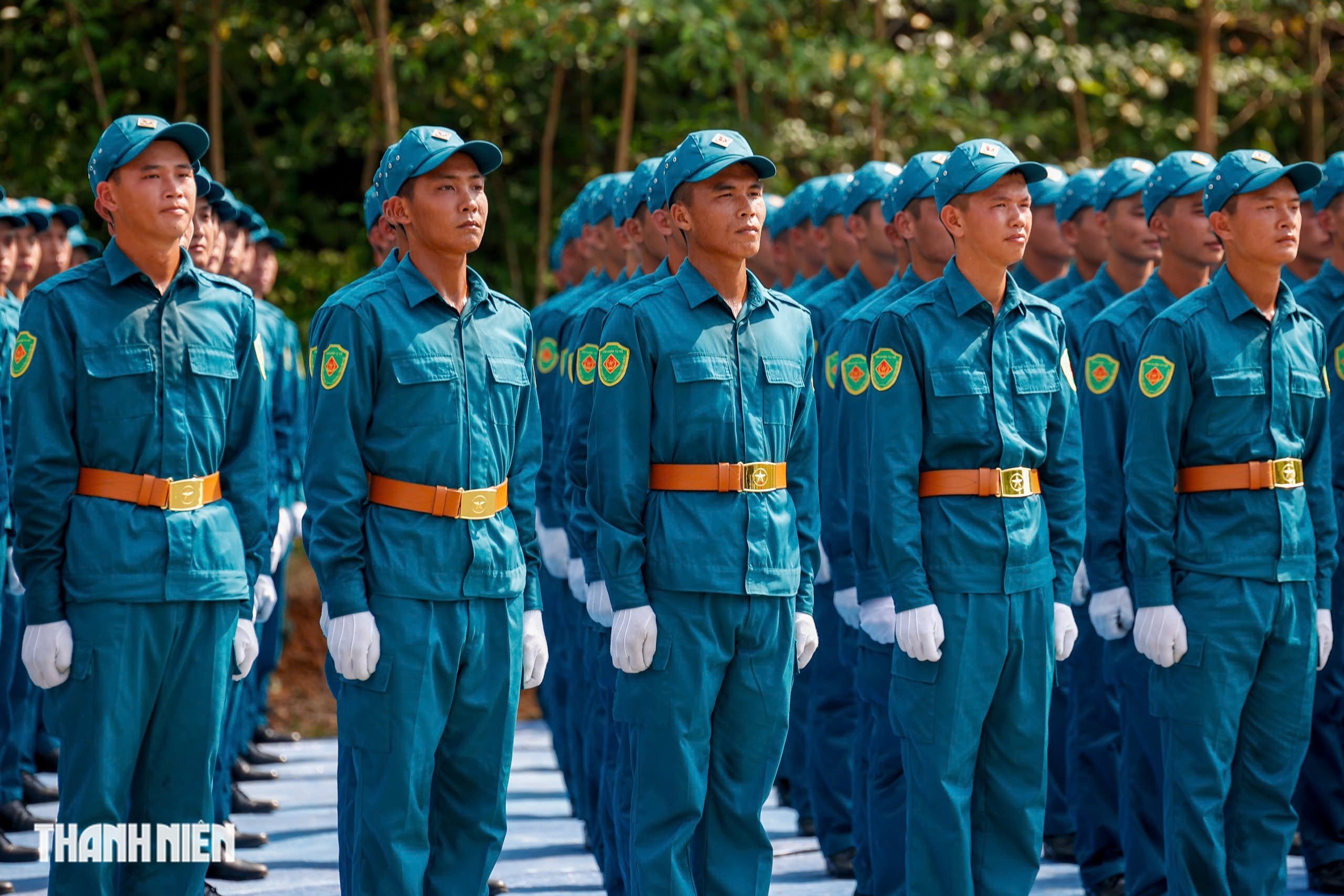 Chiến sĩ đẫm mồ hôi, 'gồng mình' trên mặt đường ảo ảnh luyện tập cho nhiệm vụ A80- Ảnh 12.