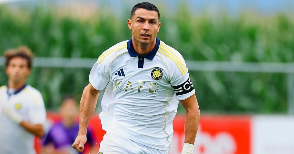 Ronaldo ghi bàn giúp Al Nassr thắng ngược