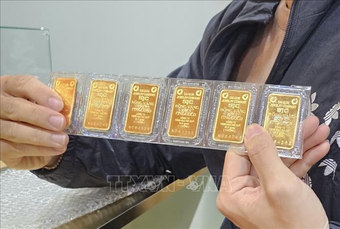 Fed giữ nguyên lãi suất: Giá vàng miếng giảm 300.000 đồng/lượng