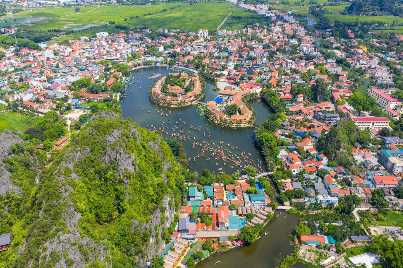 Vì sao Ninh Bình đề xuất xây sân bay quốc tế tại Liêm Tuyền?