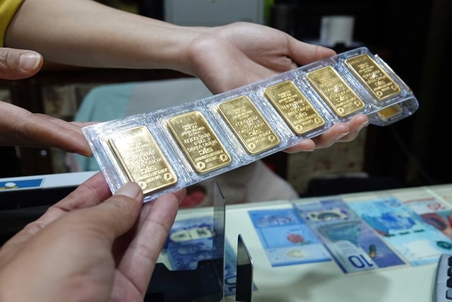 Giá vàng hôm nay 31.7.2025: Đồng loạt giảm khi thế giới lao dốc- Ảnh 1.