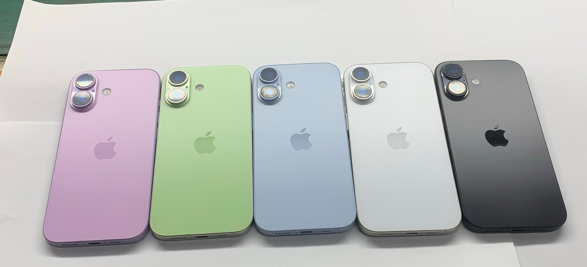 iPhone mau cam anh 4