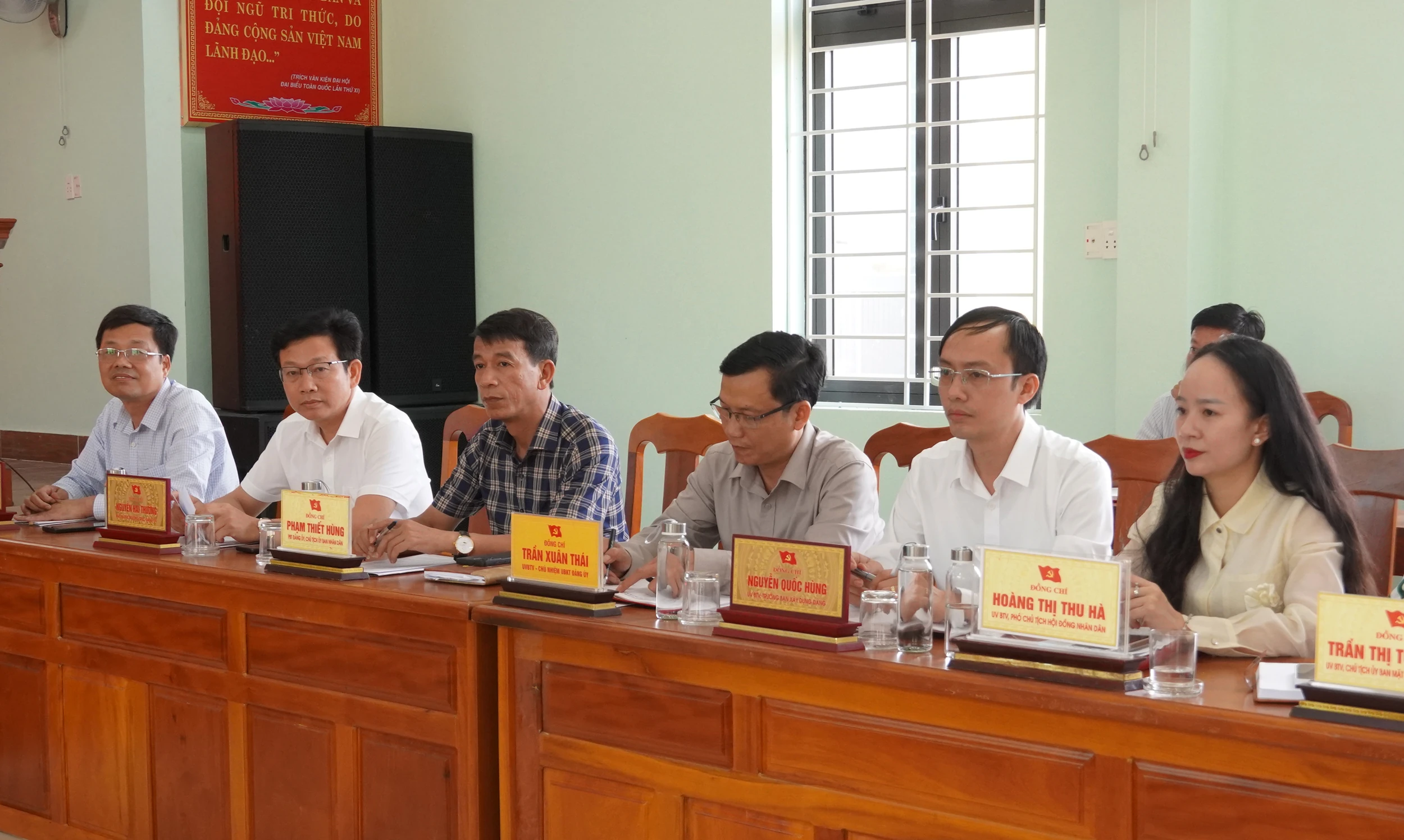 Trưởng ban Tuyên giáo và Dân vận Tỉnh ủy làm việc với xã Nam Gianh