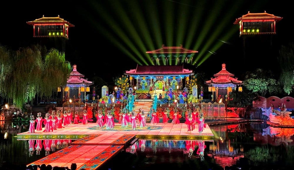 中国：文化産業、6ヶ月で1兆ドル近くの収益 - 写真1
