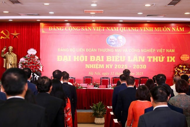 Đại hội Đảng bộ Liên đoàn Thương mại và Công nghiệp Việt Nam lần thứ IX, nhiệm kỳ 2025-2030- Ảnh 2.