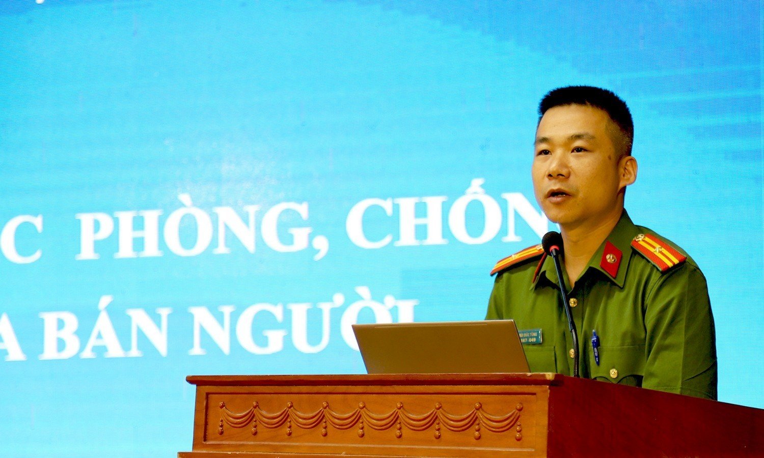 chong-buon-nguoi-5609.jpg