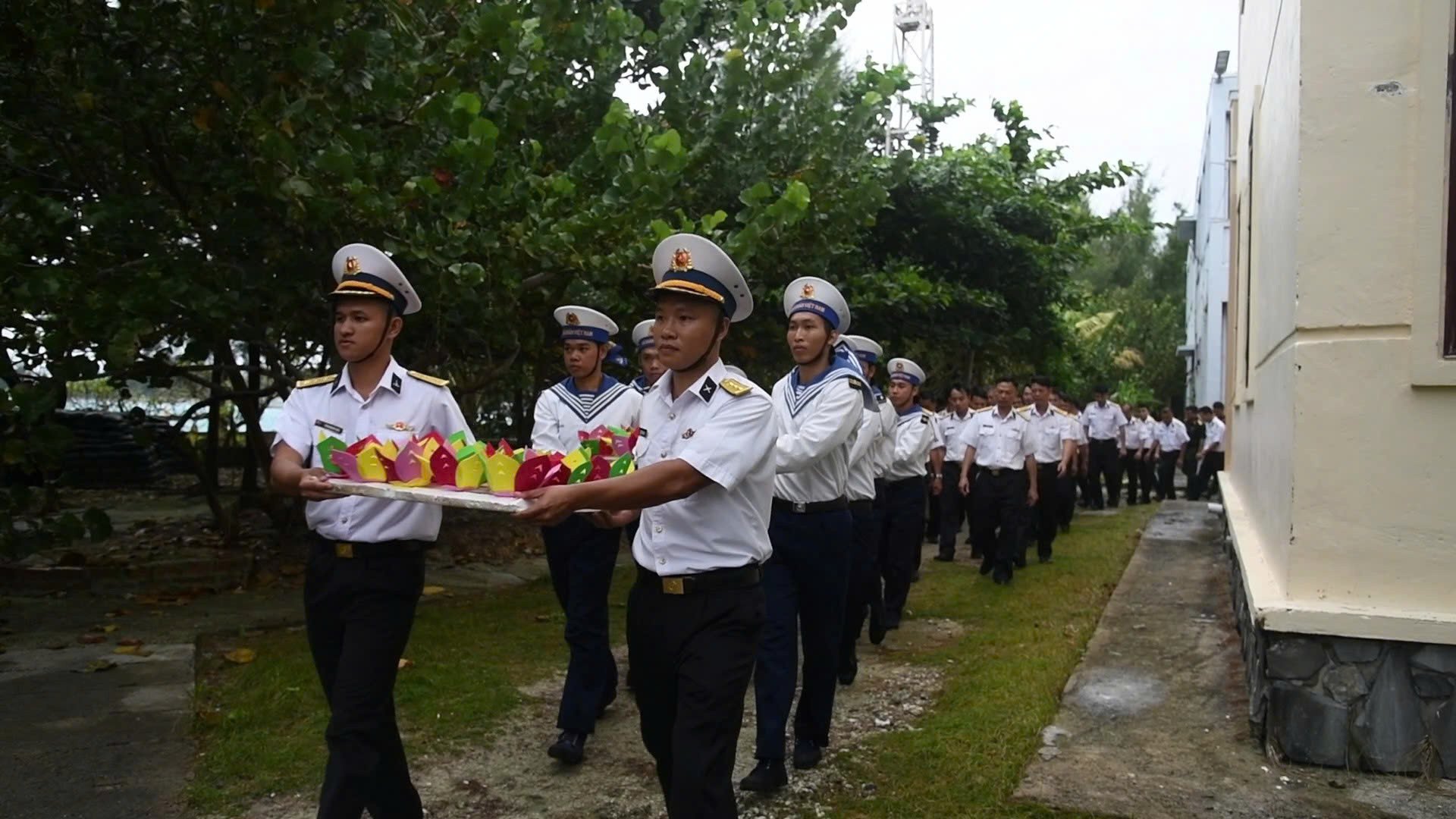 sinh tồn.jpg