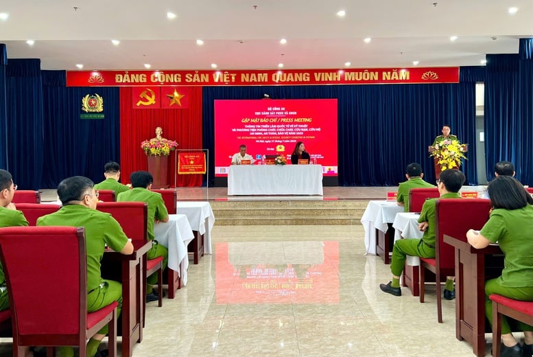 Triển lãm quốc tế PCCC lớn nhất từ trước đến nay: Ứng dụng nhiều công nghệ, thiết bị, vật liệu mới- Ảnh 1.