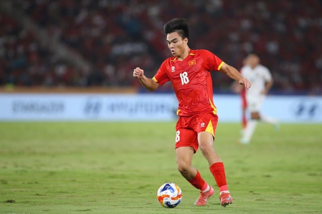 HLV Kim Sang Sik: ‘Tôi mong chờ Xuân Son và Văn Hậu, sẵn sàng mở cửa cho Chung Đỗ nếu…’- Ảnh 5.
