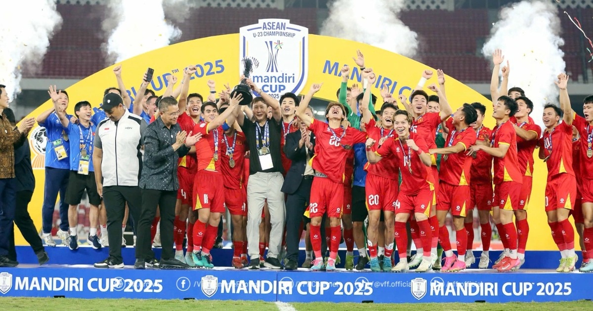 HLV Hoàng Anh Tuấn: “Bóng đá Indonesia không mạnh ở lứa tuổi U23”