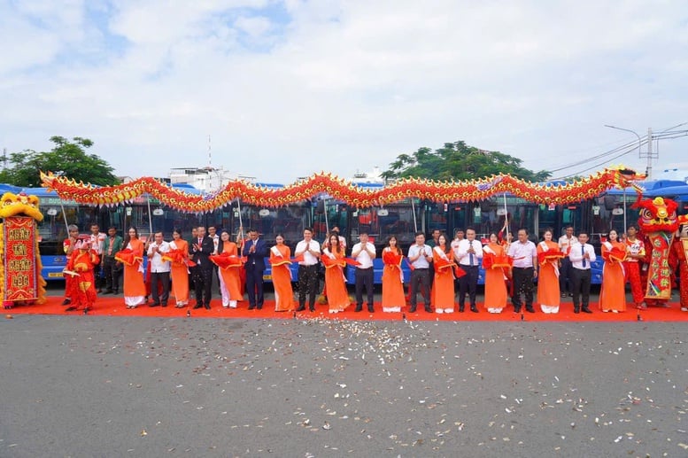 TPHCM công bố 35 tuyến xe buýt trợ giá do Công ty Phương Trang vận hành- Ảnh 1.