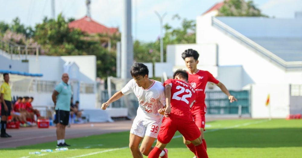 Cong Phuong을 봉쇄하고 PVF가 2025년 U21 국가 챔피언십에서 우승했습니다.