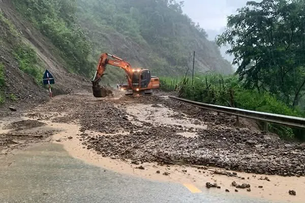 Vì sao phía Bắc xuất hiện mưa dông, sấm sét?