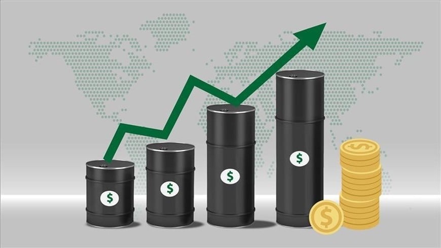  Giá dầu thế giới tiếp tục tăng hơn 1% trong phiên giao dịch ngày 30-7. Ảnh minh họa: Anadolu Ajaisu