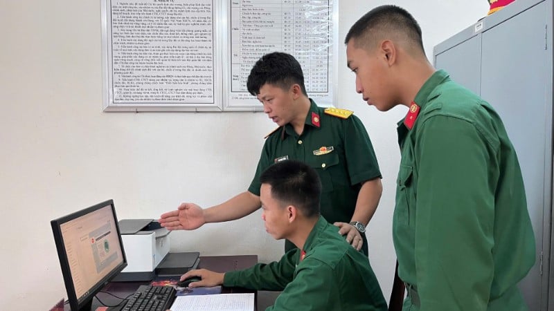 Tập huấn “Bình dân học vụ số”.