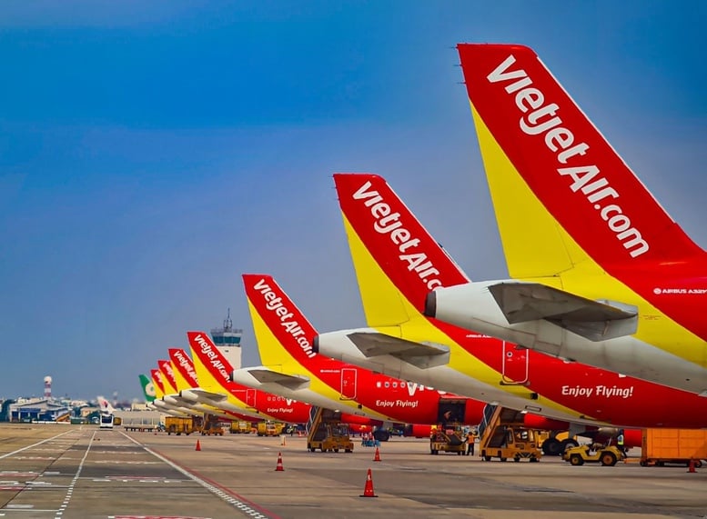 Vietjet: Doanh thu vượt kế hoạch, lợi nhuận tăng cao sau 6 tháng - Ảnh 1.