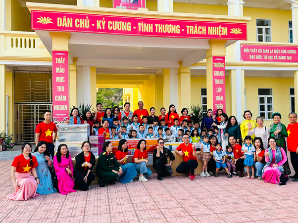 Doanh nhân Nguyễn Thị Ngân: Người kết nối cộng đồng doanh nghiệp đến tấm lòng từ thiện nơi đảo xa- Ảnh 4.