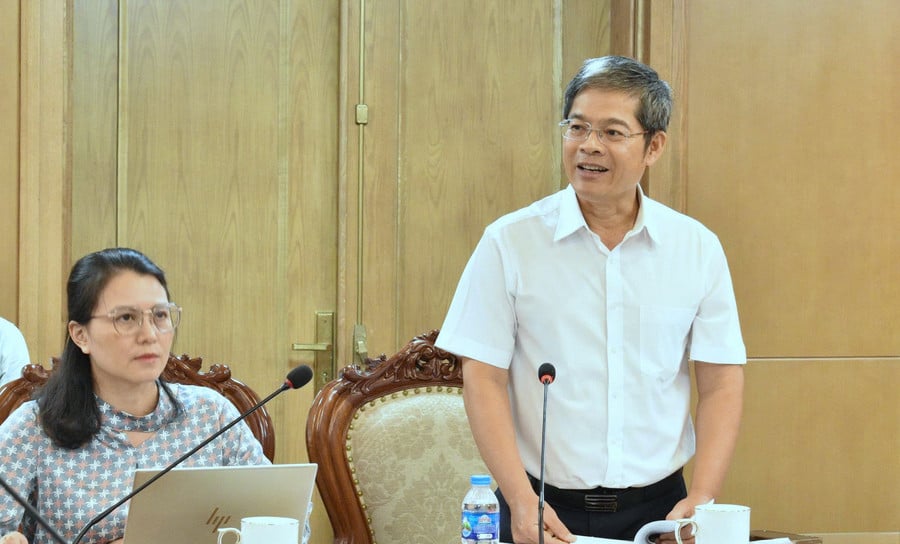 dai-bieu.jpg