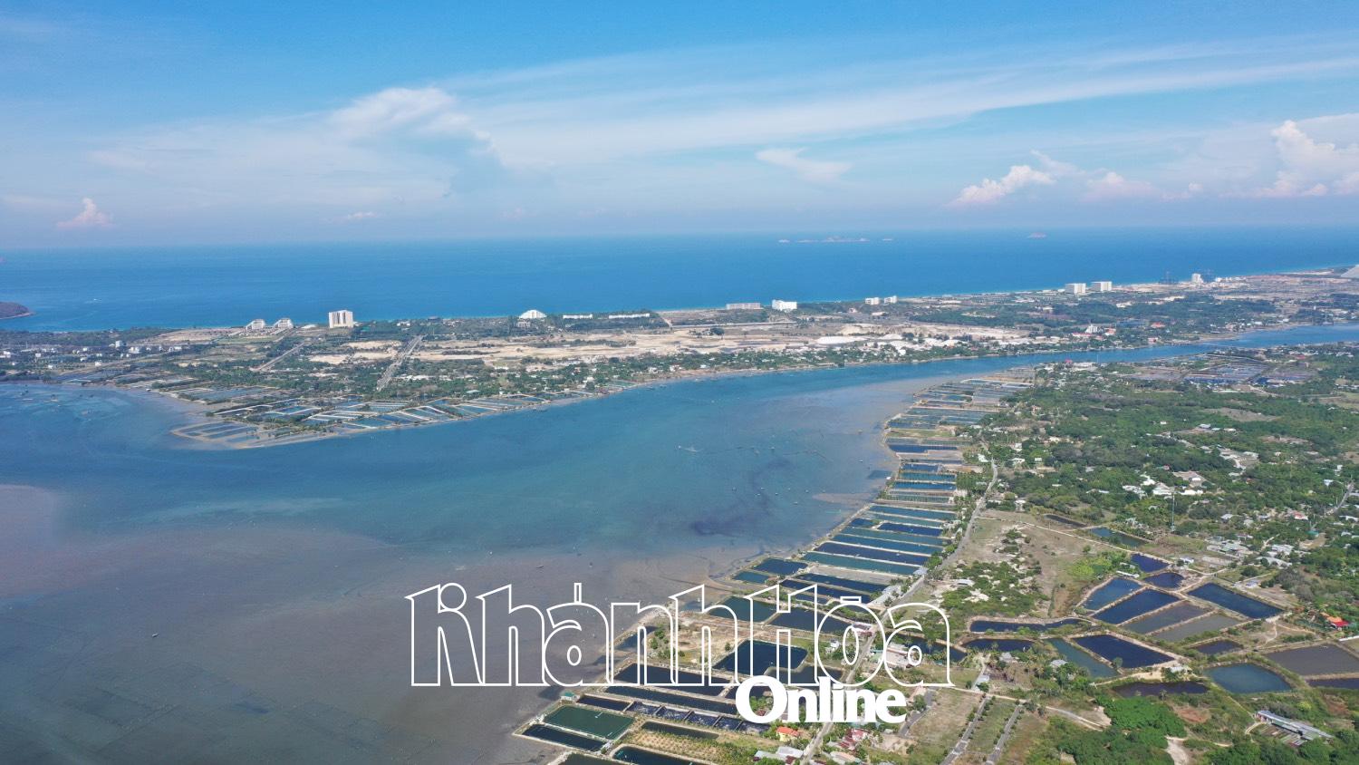 Một khu vực ở huyện Cam Lâm thuộc vùng cấm, vùng hạn chế khai thác nước dưới đất.