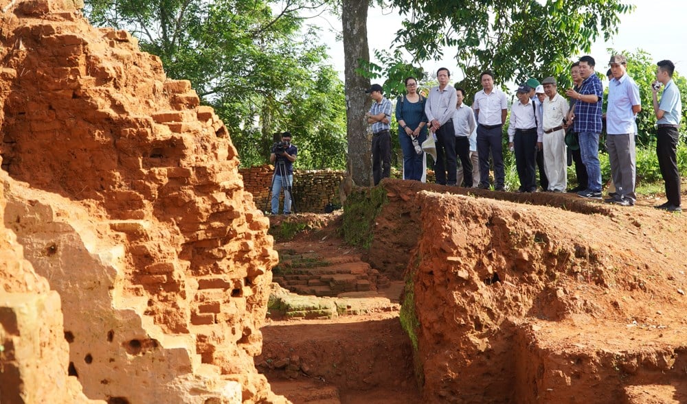 Thống nhất tiếp tục khảo cổ di tích Chăm nghìn năm tuổi ở Huế - ảnh 1