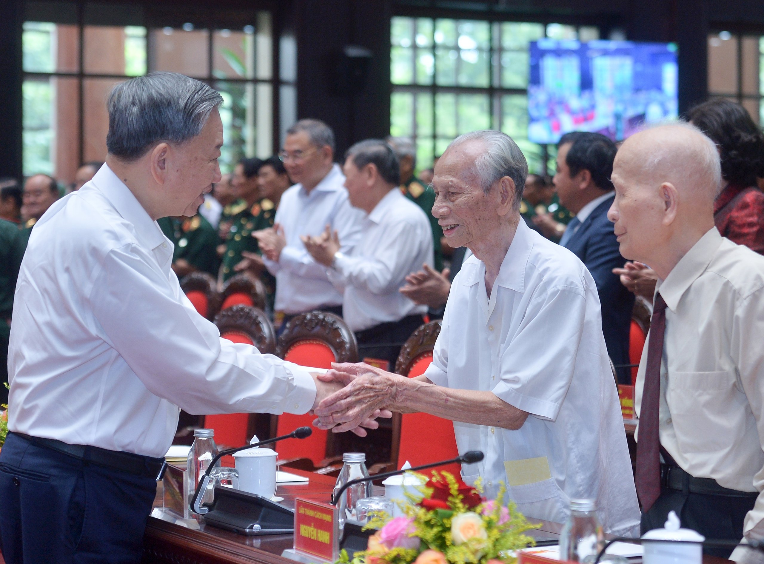 Hành trình tìm đồng đội của Anh hùng Lực lượng vũ trang Huỳnh Trí đầy cảm động - Ảnh 1.