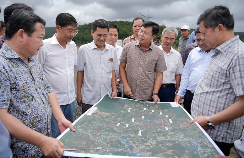 Bí thư An Giang kiểm tra các công trình trọng điểm phục vụ APEC 2027- Ảnh 1.
