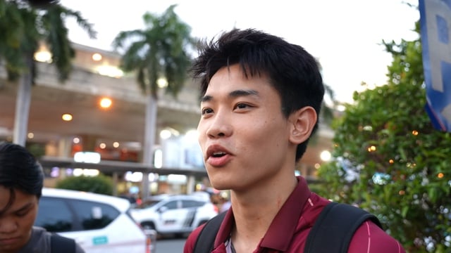 Đình Bắc về nước với đầy vết xước trên cổ nhưng chỉ nhớ đến... trọng tài thổi chung kết- Ảnh 5.