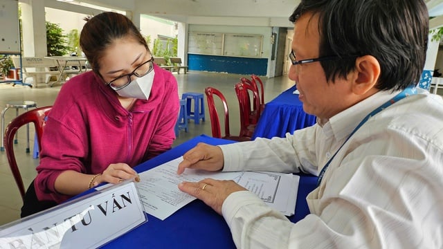 Nghịch lý tuyển bổ sung lớp 10 - Ảnh 1.