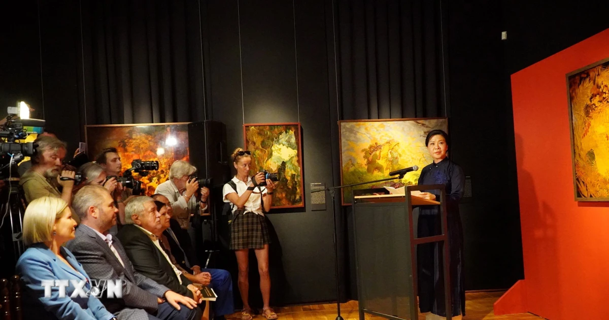 The largest exhibition of Vietnamese lacquer paintings in the Russian Federation