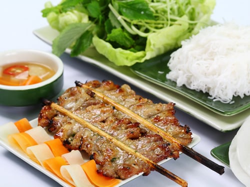 Ẩm thực Việt 'bỏ túi' thêm danh hiệu tuyệt vời hàng đầu thế giới - Ảnh 1.