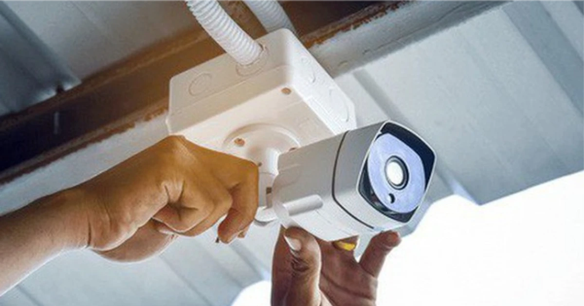 Tenga cuidado al instalar y utilizar cámaras de seguridad.