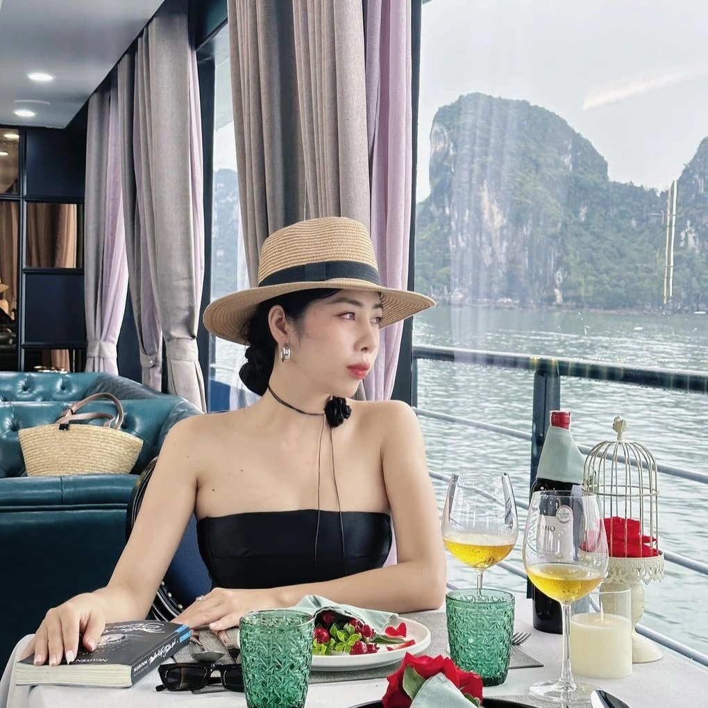 Quảng Ninh trấn an mong khách tiếp tục ủng hộ, khẳng định Hạ Long an toàn - 1