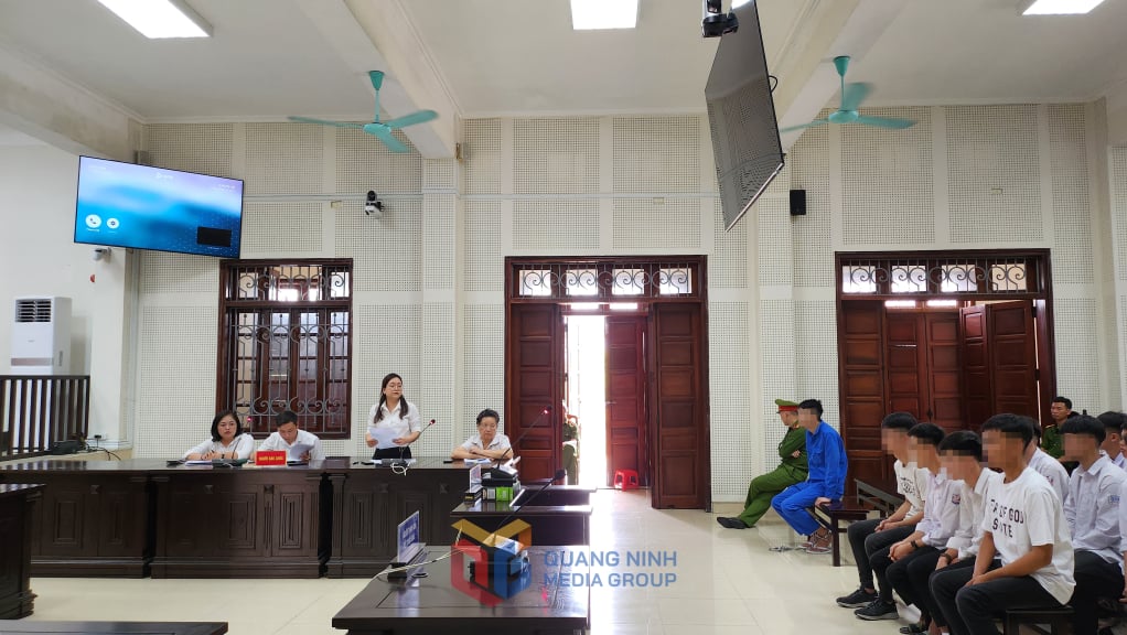 Trợ giúp viên pháp lý, Trung tâm Trợ giúp pháp lý nhà nước tỉnh tham gia tố tụng bào chữa cho bị cáo trong vụ án hình sự xét xử tại TAND tỉnh (tháng 6/2025).