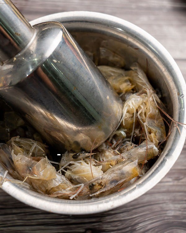 Canh đầu tôm nấu với rau này ngon '10 người ăn đều mê' nhưng chuyên gia lại bảo cẩn thận khi ăn- Ảnh 4.