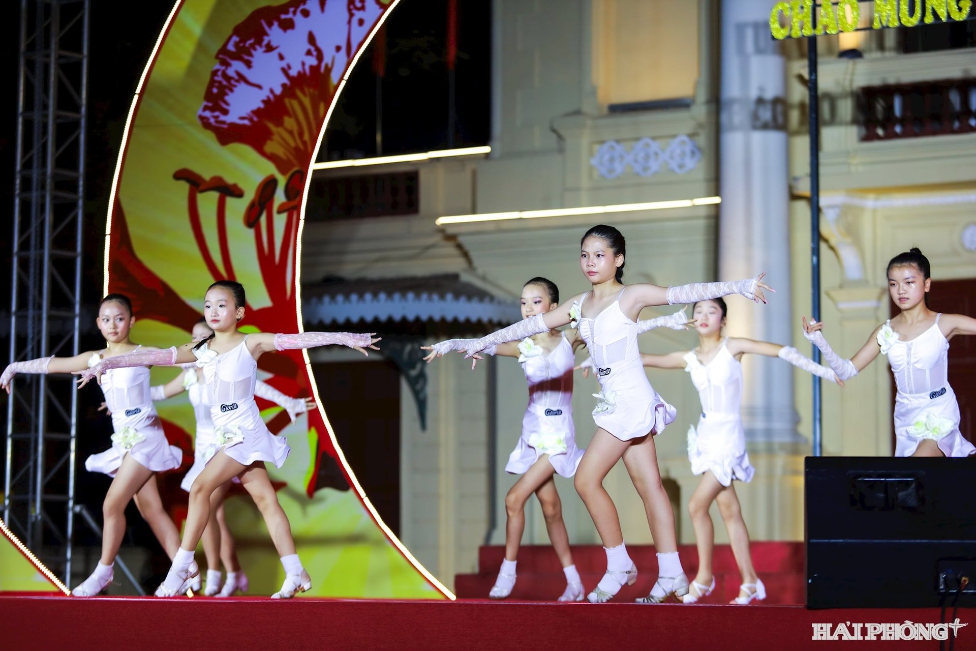 khieu-vu-the-thao-6.jpg