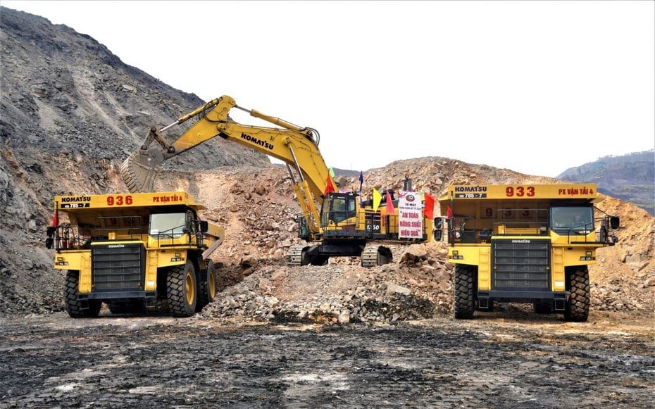 Cổ phiếu Than Đèo Nai -Cọc 6 “lao dốc” trước tin thành viên HĐQT bị bắt - ảnh 1