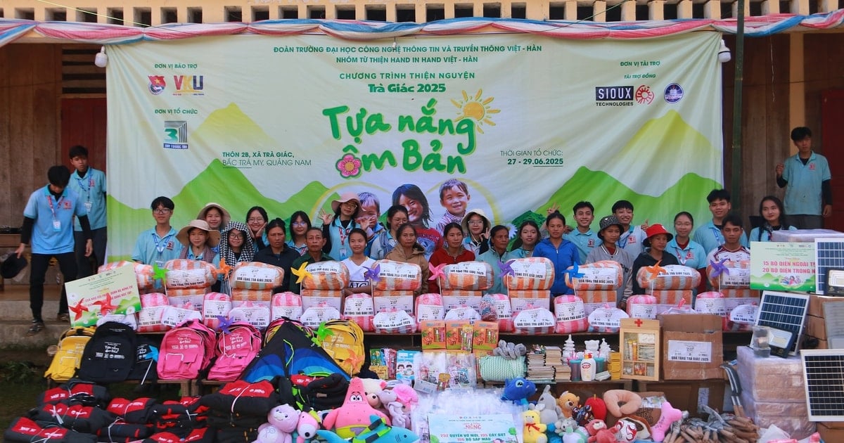 Nhóm từ thiện Hand In Hand Việt - Hàn tổ chức chương trình dân vận tại vùng cao
