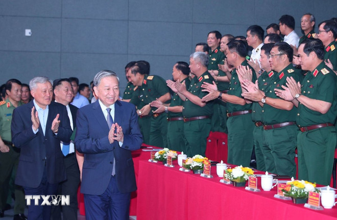General Secretary attends art exchange "Remembering Uncle Ho's words - echoing the rhythm of the march"
