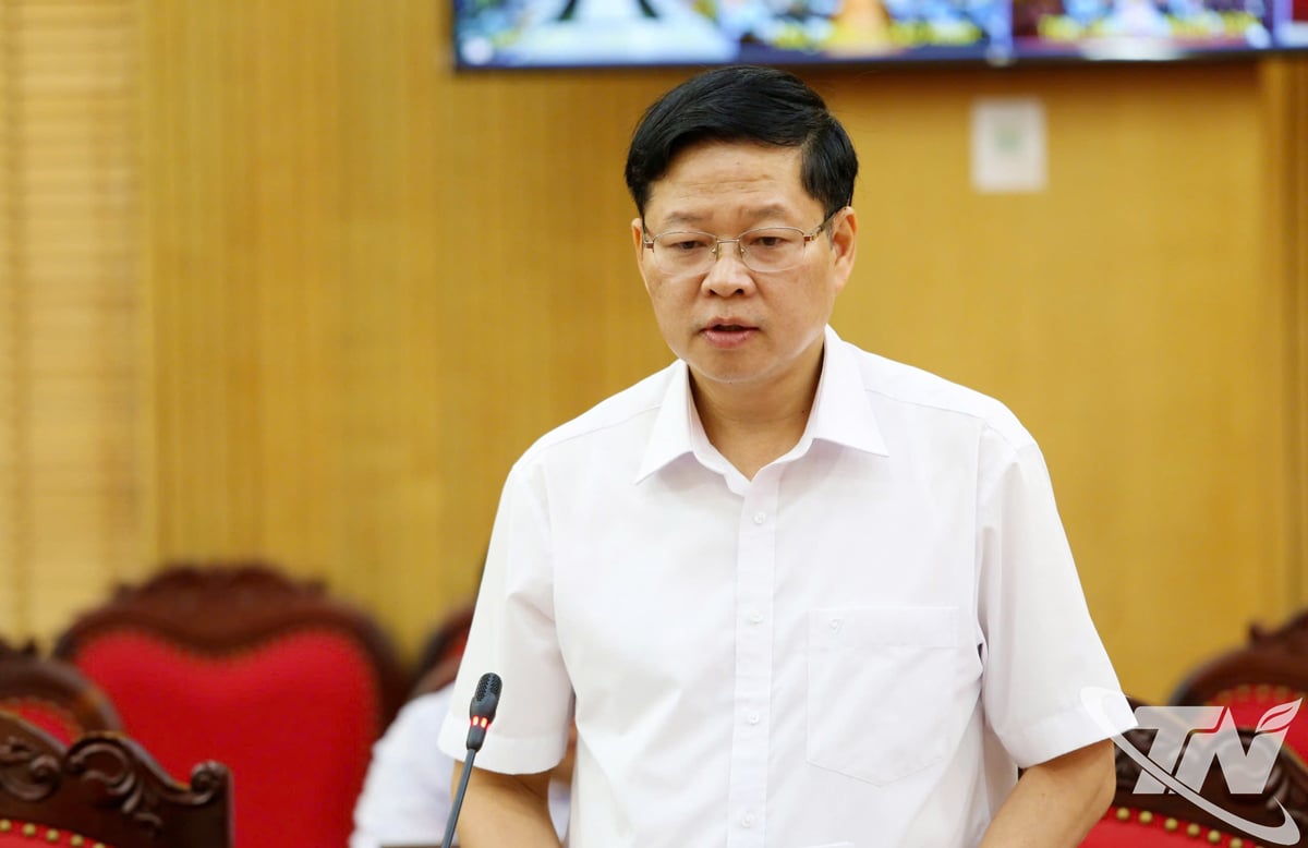 Các đồng chí lãnh đạo tỉnh phát biểu tại Hội nghị.