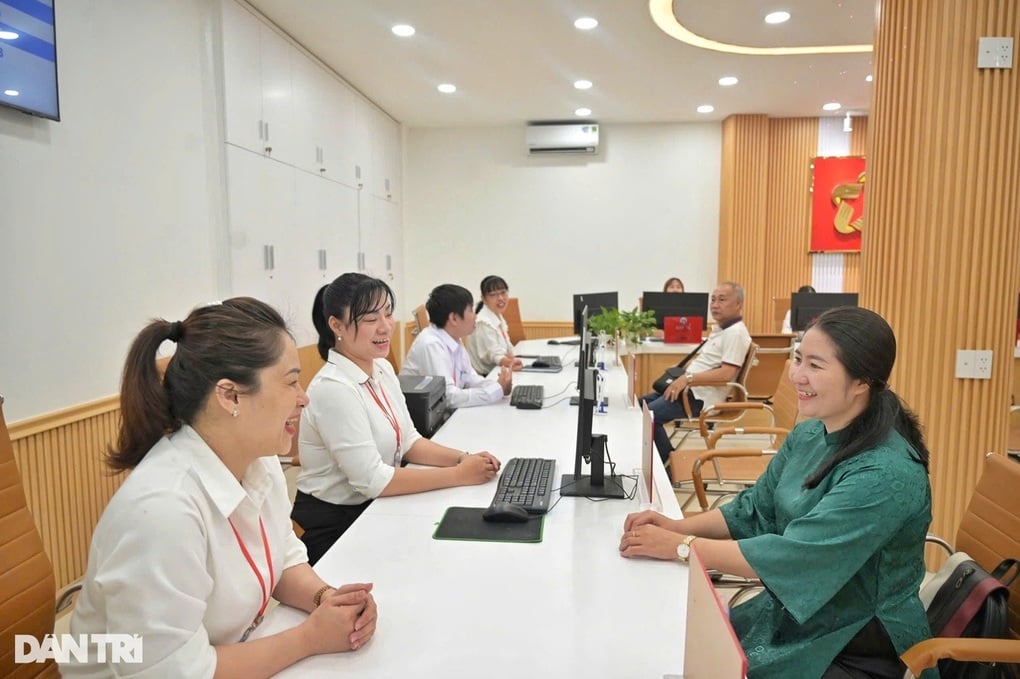 Chuyển đổi số giúp TPHCM nâng cao chất lượng vận hành chính quyền 2 cấp - 2