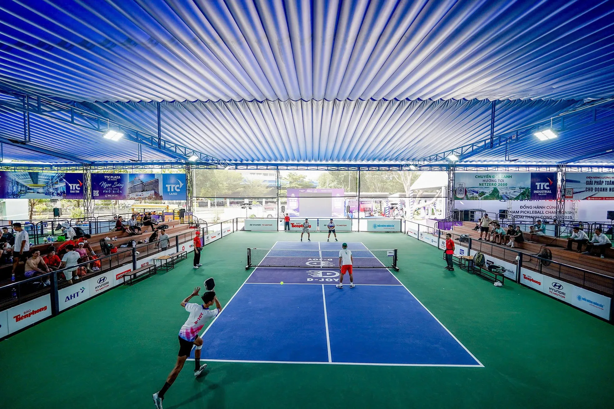 Những màn trình diễn đỉnh cao thổi bùng không khí sôi động ở Giải Pickleball Việt Nam 2025 ảnh 15