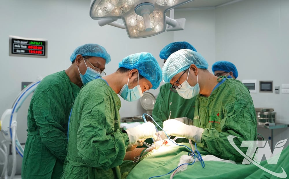 Một ca phẫu thuật tại Bệnh viện Quốc tế Thái Nguyên.