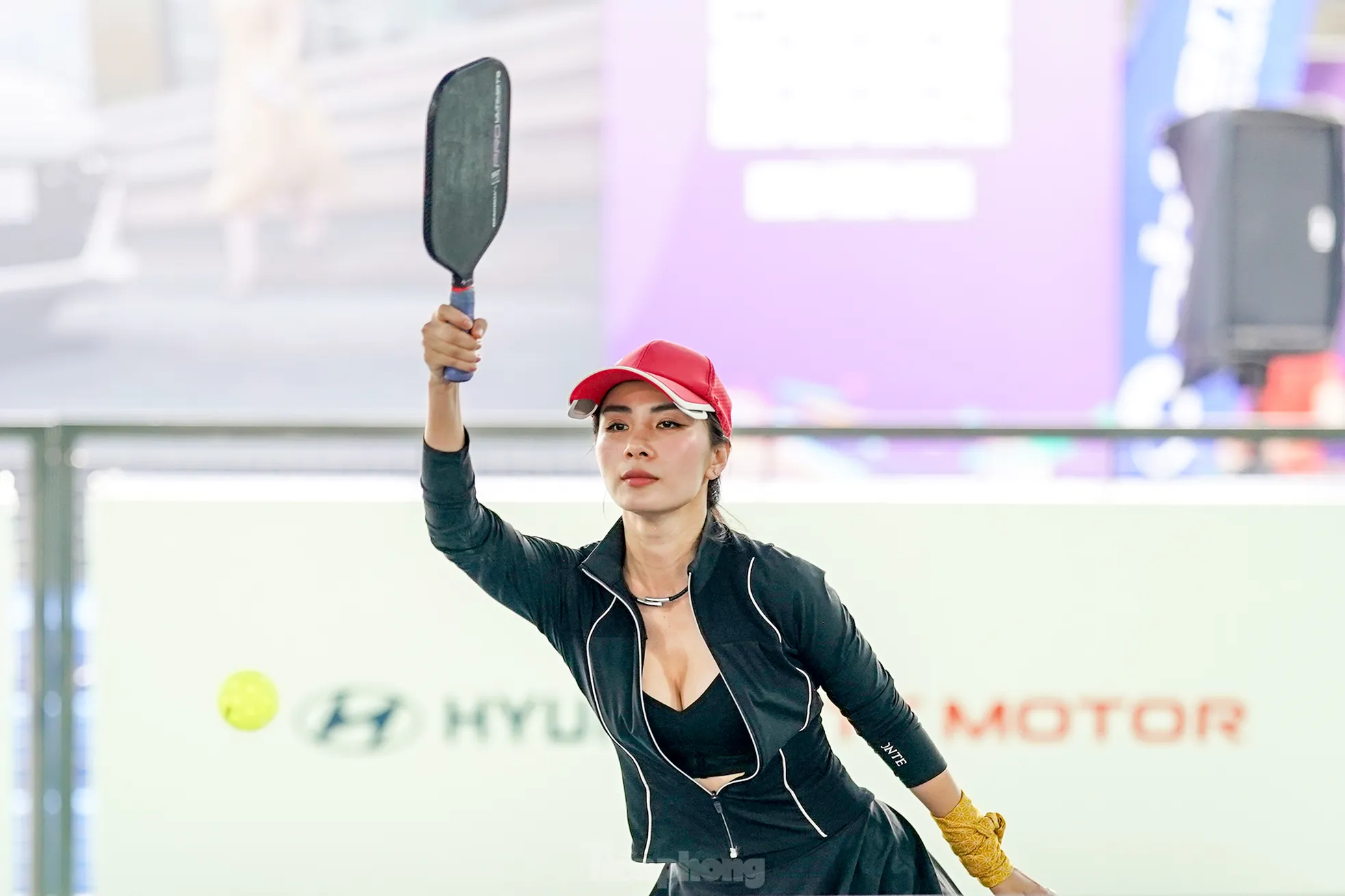 Nữ hoàng tốc độ Lê Nhàn khoe dáng tại giải Việt Nam Pickleball - Cúp Hyundai Thành Công 2025 ảnh 5
