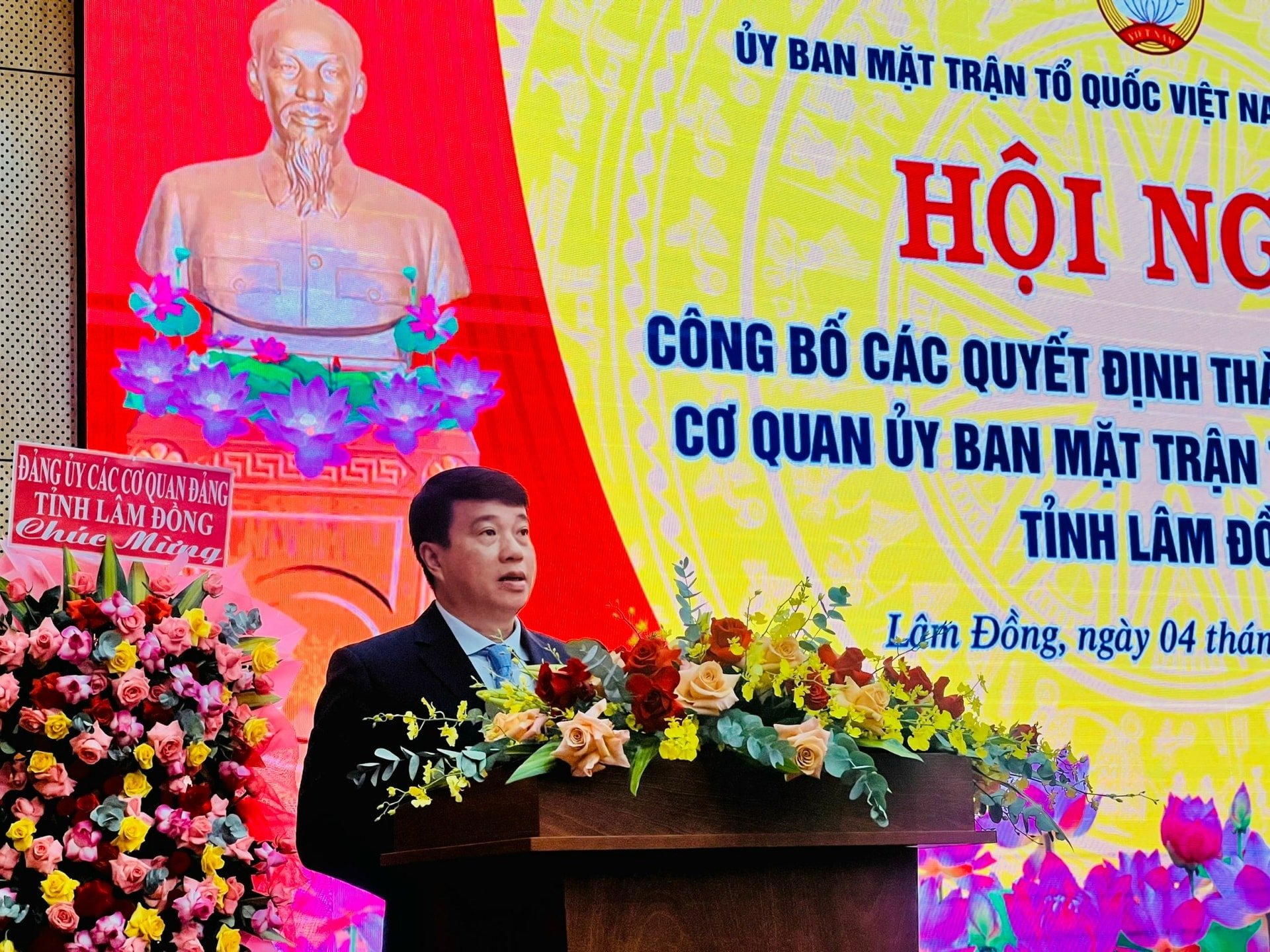 Đồng chí Y Thanh Hà Niê Kđăm - Uỷ viên Ban Chấp hành Trung ương Đảng, Bí thư Tỉnh uỷ, Trưởng Đoàn ĐBQH tỉnh Lâm Đồng phát biểu chỉ đạo